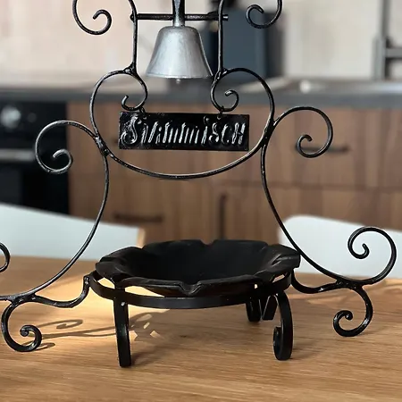 Au Cheval Blanc - Familial 6p Parking Prive Gratuit- 15 Min Centre