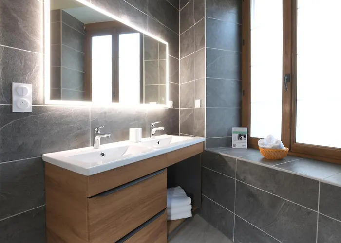 Au Cheval Blanc - Familial 6p Parking Prive Proche Centre Apartment